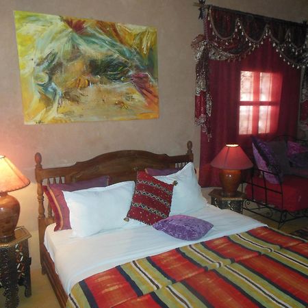 Kasbah Du Peintre Panzió Ajt Benhaddu Kültér fotó