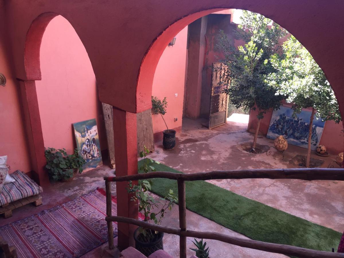 Kasbah Du Peintre Panzió Ajt Benhaddu Kültér fotó