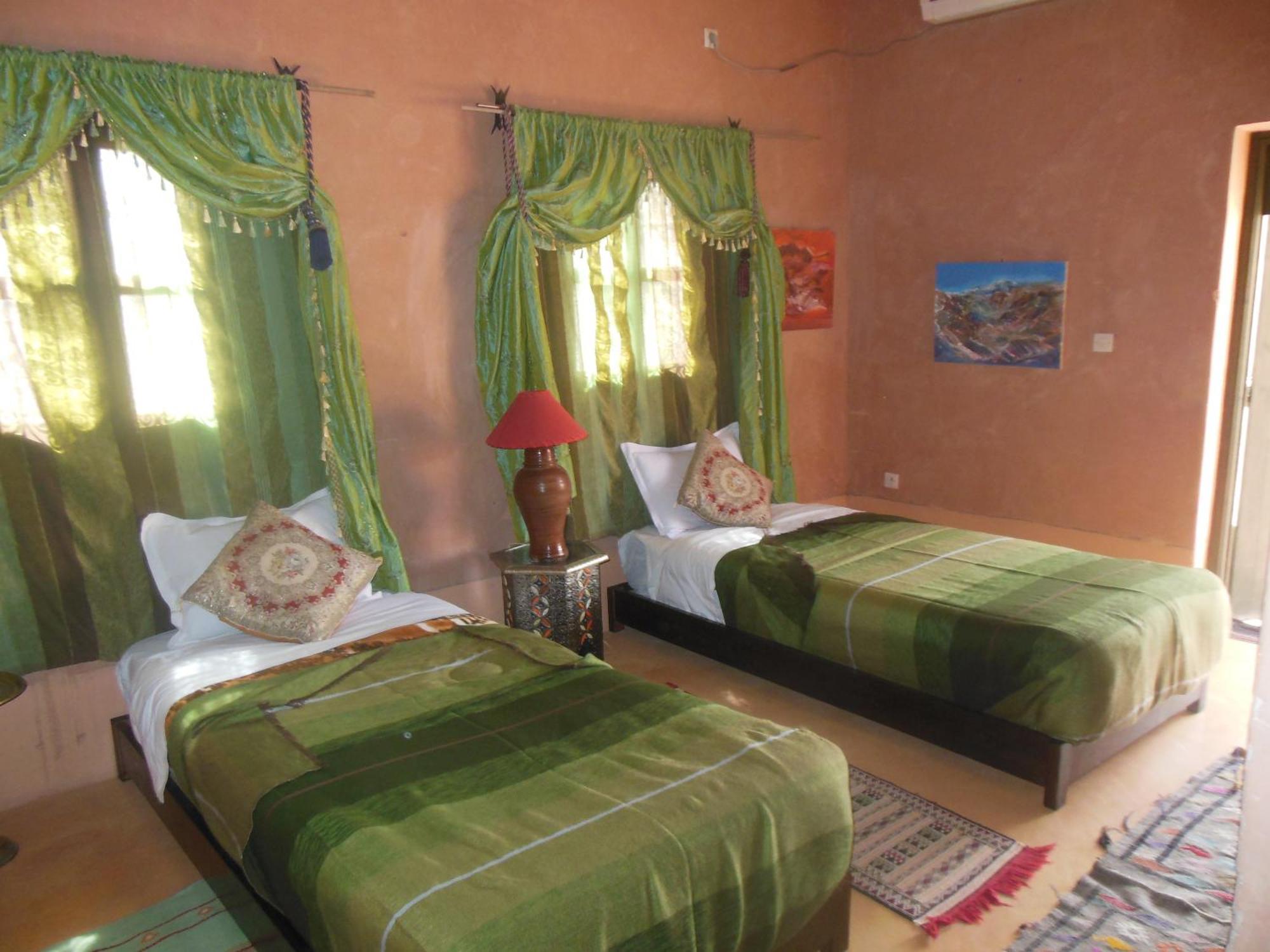Kasbah Du Peintre Panzió Ajt Benhaddu Kültér fotó