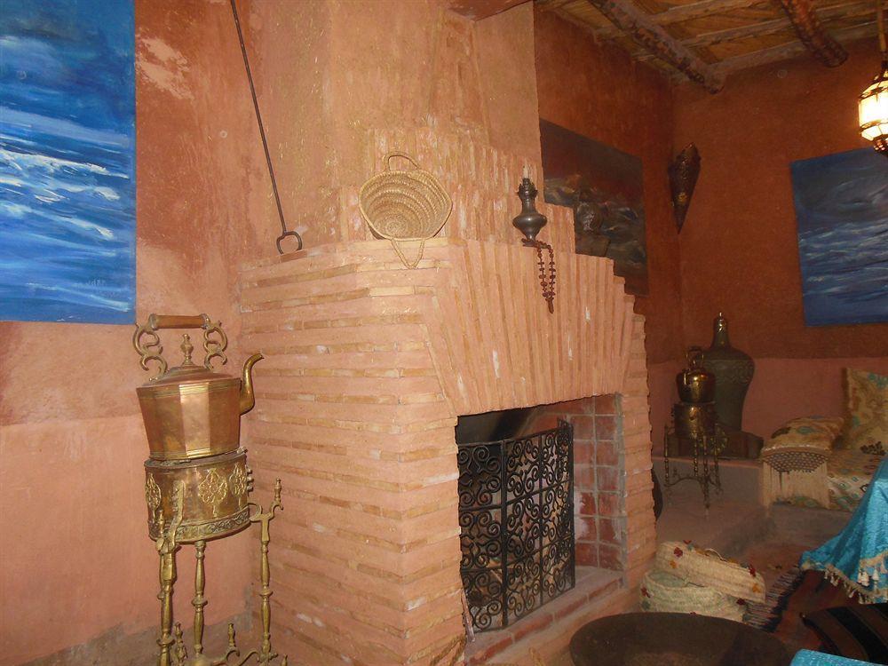 Kasbah Du Peintre Panzió Ajt Benhaddu Kültér fotó